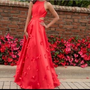 NWT Gorgeous Red Prom Dress size 1